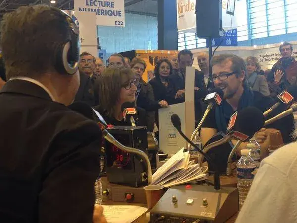 Interview radio sur un plateau