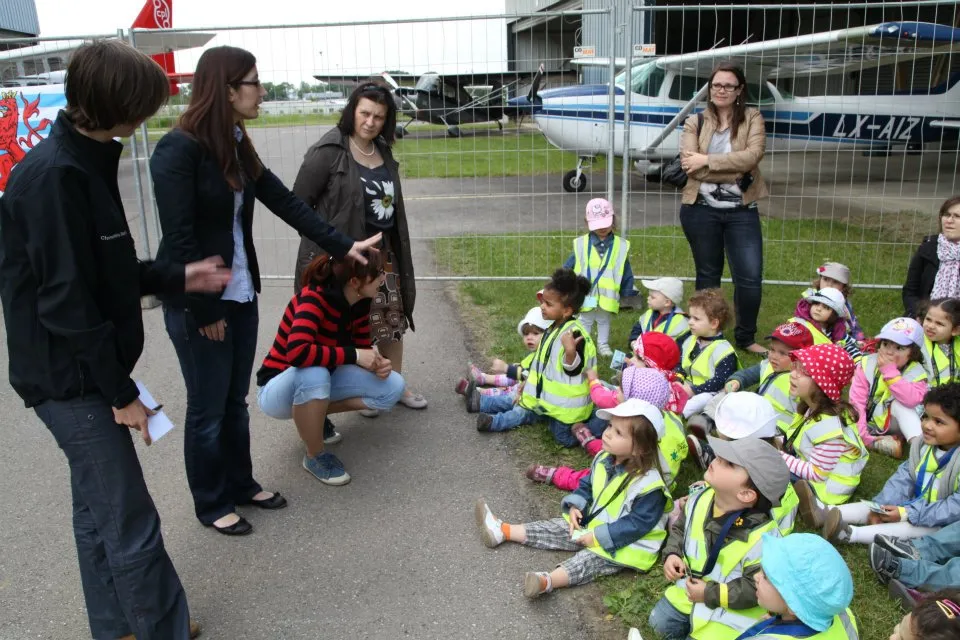 Sensibilisation enfants, aérodrome Luxembourg