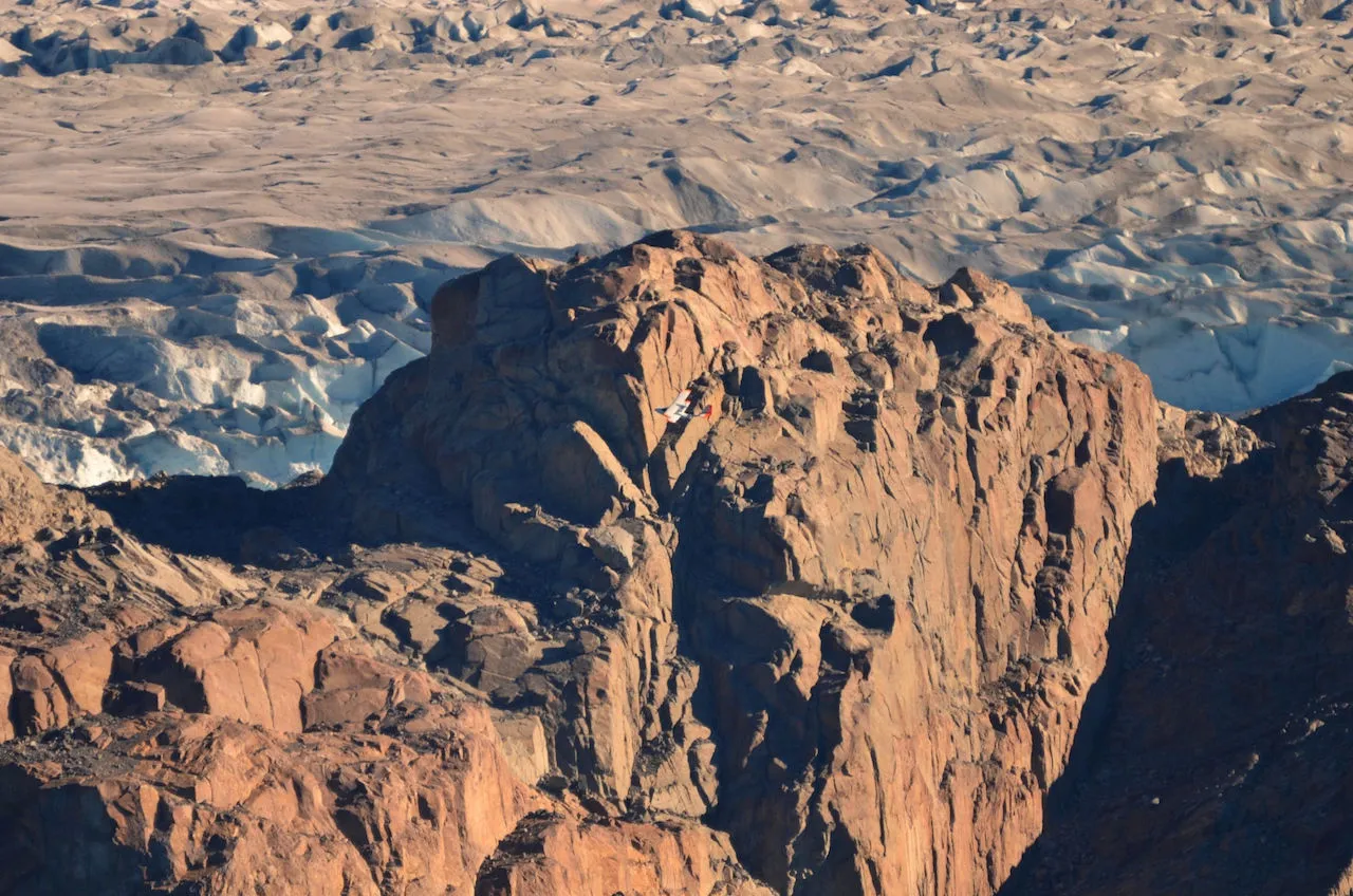 Icebergs et front glaciaire