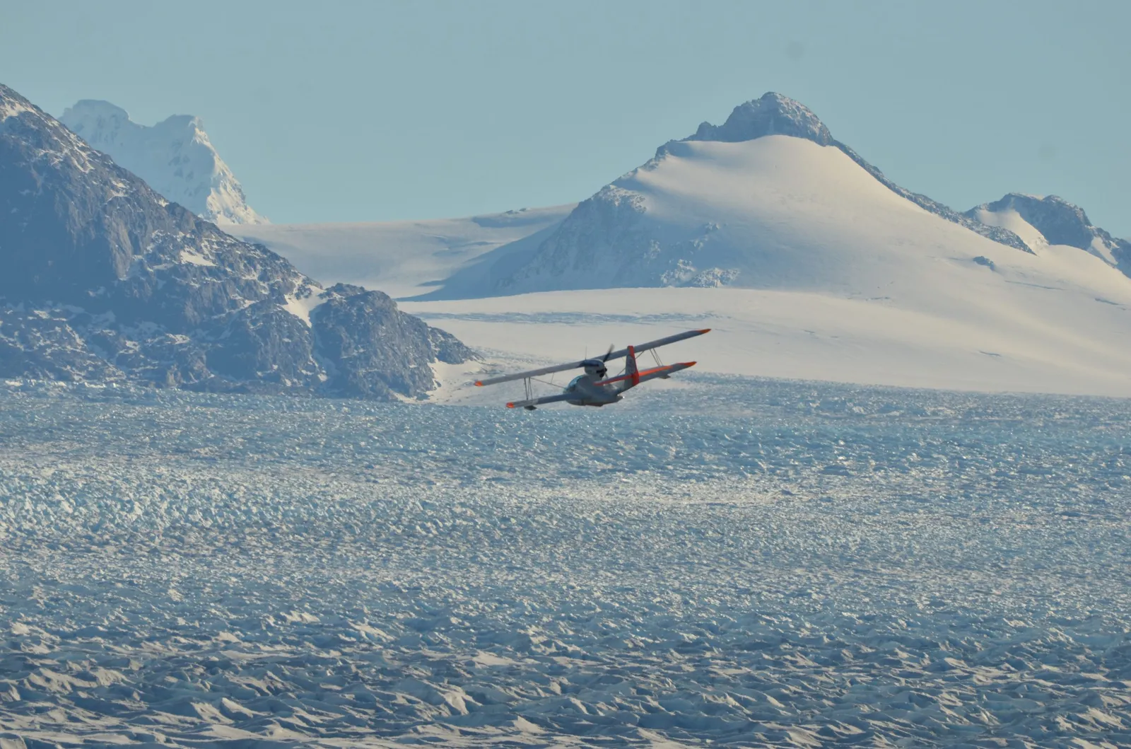 Super Petrel LS au-dessus des glaciers